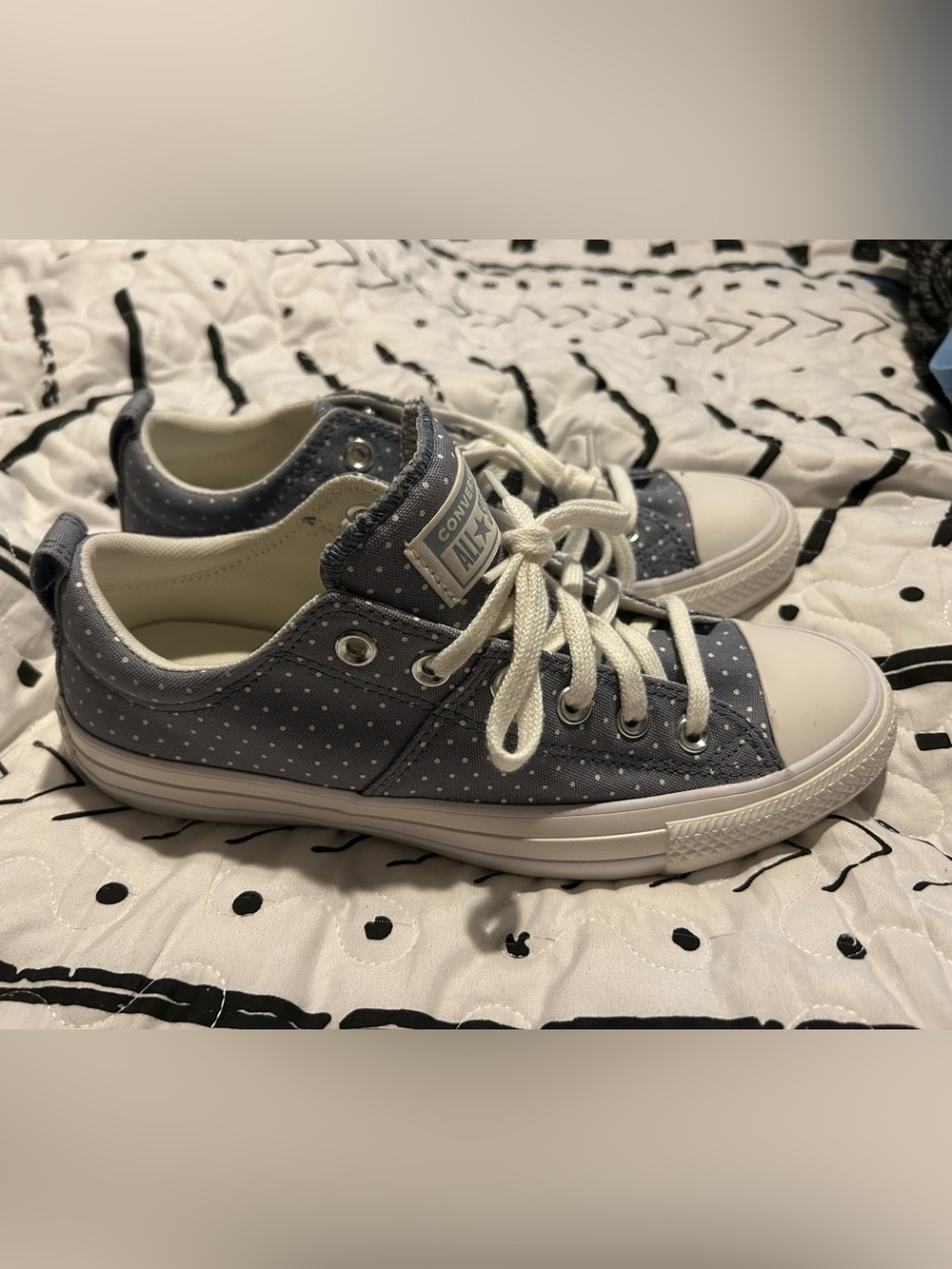 Converse women’s Madison Polka Dot Low Top Sneakers - blue and white
